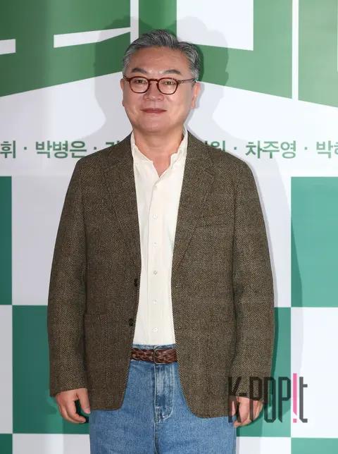 Kim Ui-sung — Lobby Press Screening