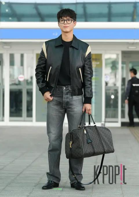 Park Bo-gum — Airport