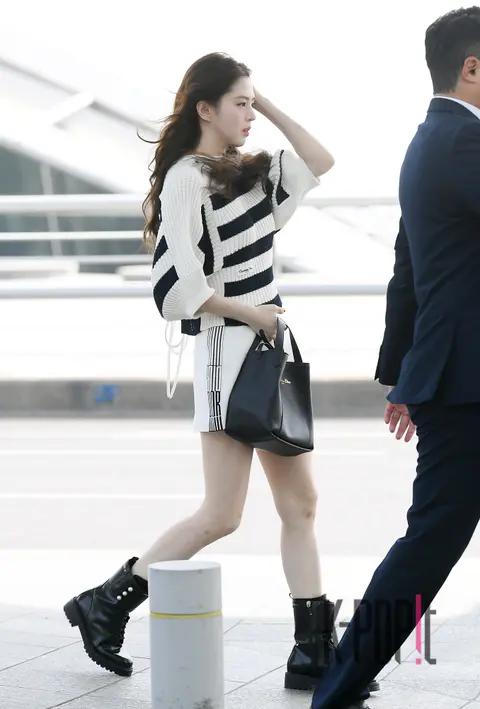 Han So-hee — Airport
