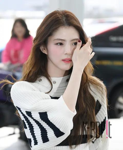 Han So-hee — Airport