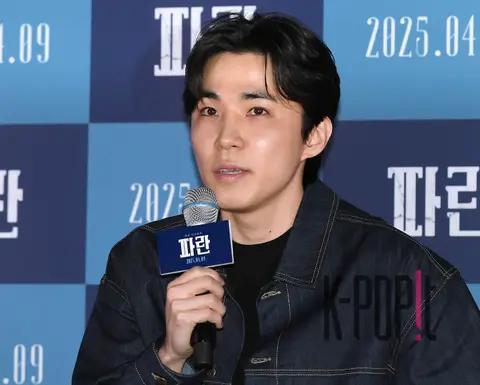 Director Kang Dong-in — Blue Press Screening