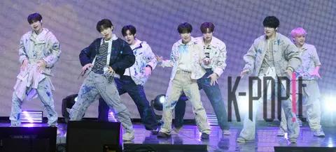 Close Your Eyes — Close Your Eyes Debut Showcase