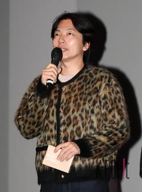 Lee Dong-hwi — Lobby Stage Greeting