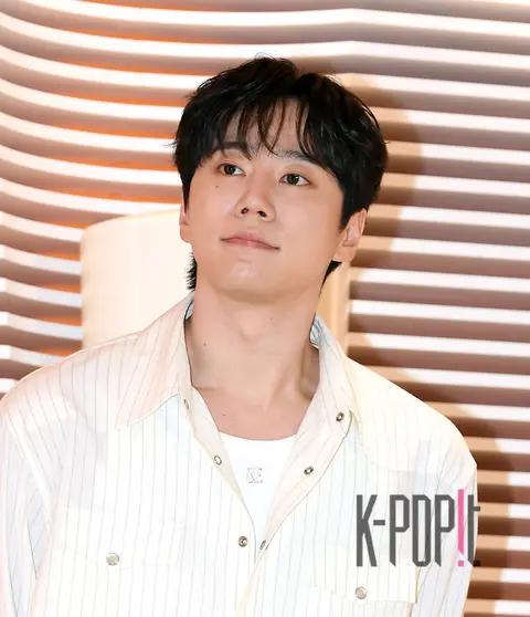 Lee Jun-young — Launch