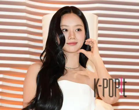 Hye-ri — Launch