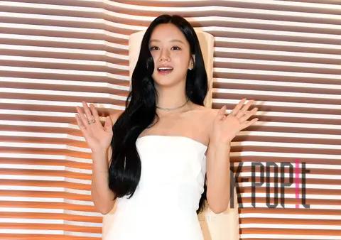 Hye-ri — Launch