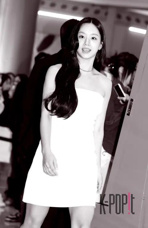 Hye-ri — Launch