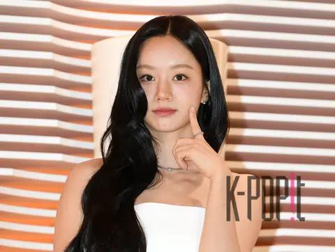 Hye-ri — Launch