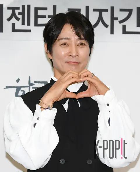 Choi Soo-jong — Korean Dining Table Press Conference