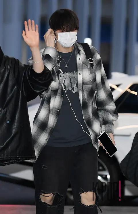 Huening Kai (TXT) — Airport