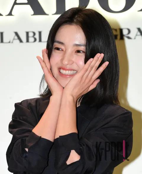 Kim Tae-ri — Launch