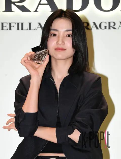 Kim Tae-ri — Launch