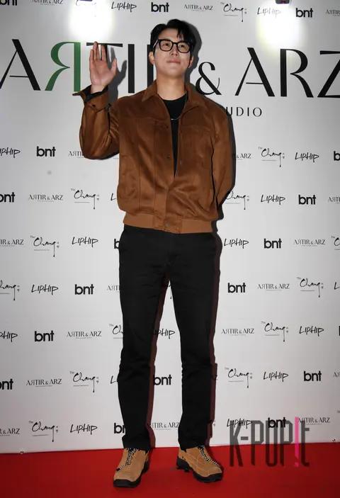 Shin Ji-hun — Launch