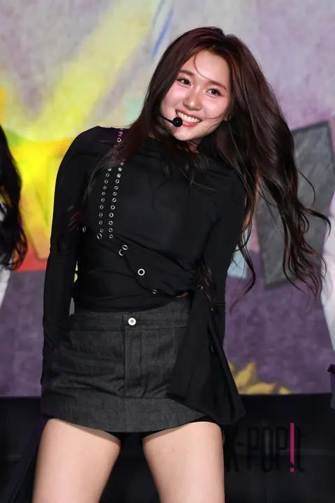 Jiwoo (VVS) — Showcase