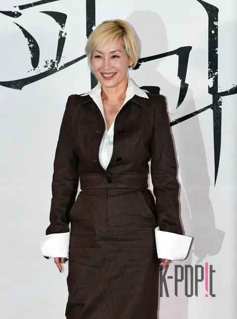 Lee Hye-young — Breakthrough Press Premiere