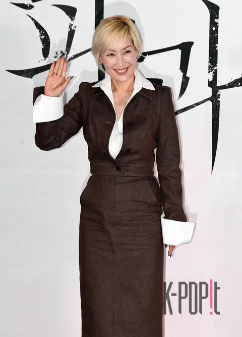 Lee Hye-young — Breakthrough Press Premiere