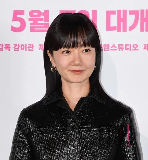 Bae Doo-na — Virus Press Screening