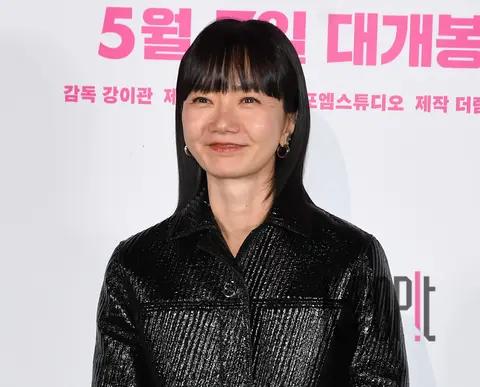 Bae Doo-na — Virus Press Screening