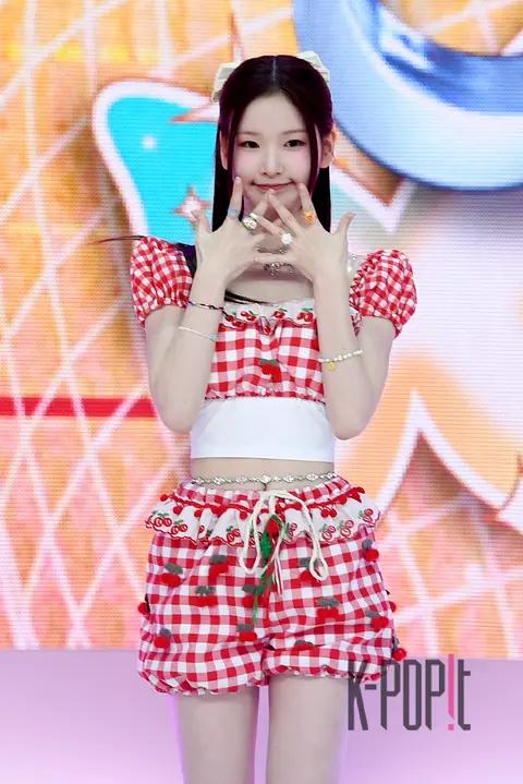 HITZTEZ Lee-yu — Showcase