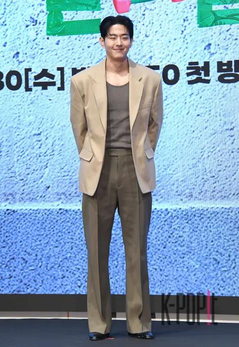 Lee Seung-woo — 24 Hour Health Club Production Briefing