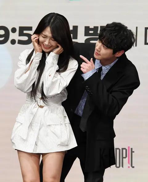 Lee Jun-young, Eunji (Apink) — 24 Hour Health Club Production Briefing