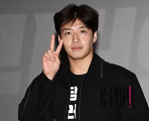 Kang Ha-neul — Opposition Party Stage Greeting