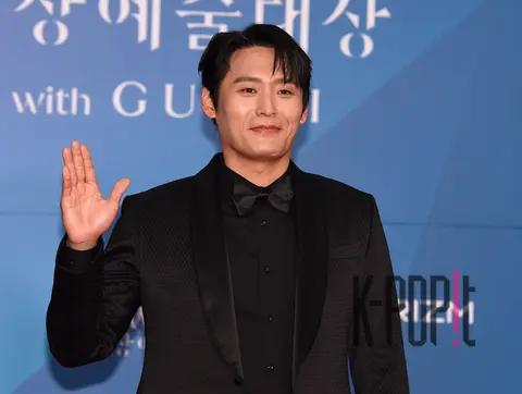 Choi Dae-hun — Baeksang Arts Awards Red Carpet