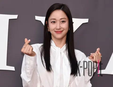 Jeon Hye-bin — Mufasa Red Carpet