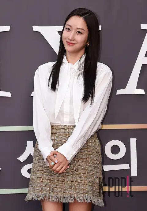 Jeon Hye-bin — Mufasa Red Carpet
