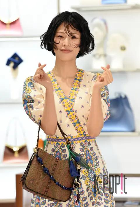 Lee Su-kyung — Launch