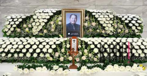 Joint Photography Pool — Rohn Sang-yong Funeral