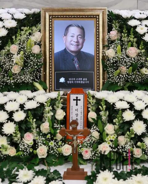 Joint Photography Pool — Rohn Sang-yong Funeral