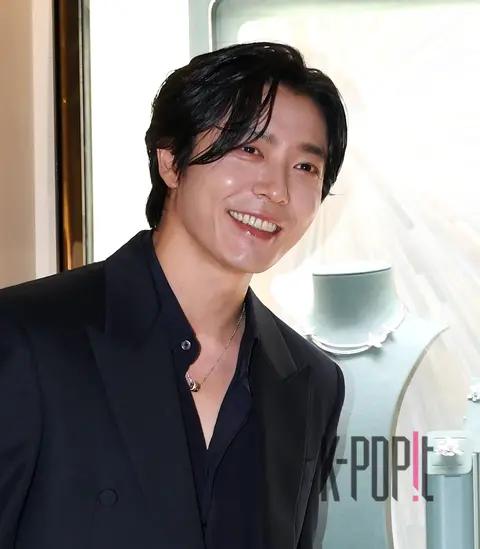 Kim Jae-wook — Launch