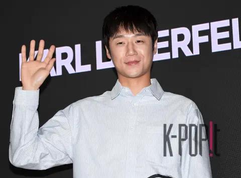 Jung Jun-won — Launch