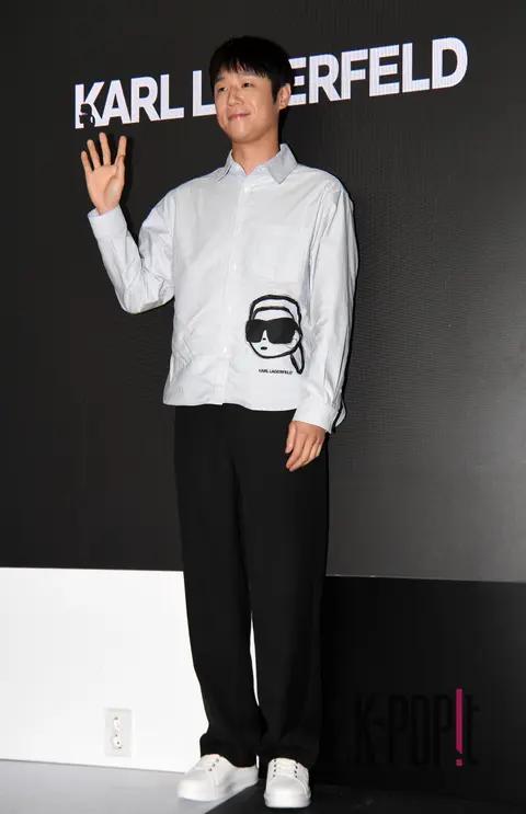 Jung Jun-won — Launch