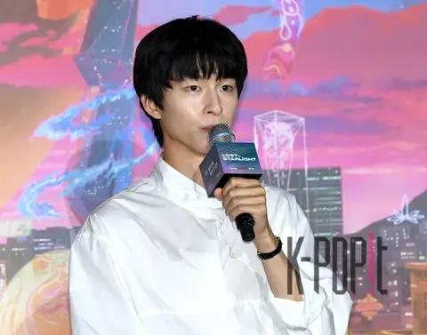 Hong Kyung — Press Premiere for This Star