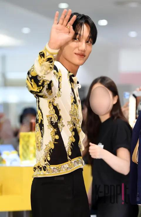 Kai (EXO) — Launch