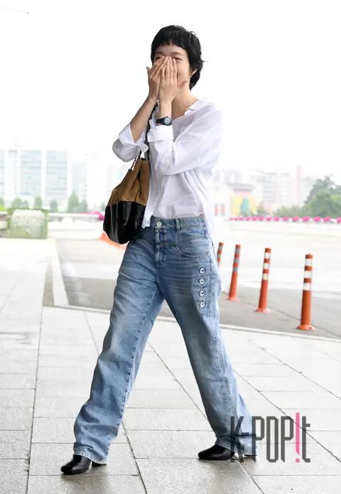 Kim Go-eun — Airport