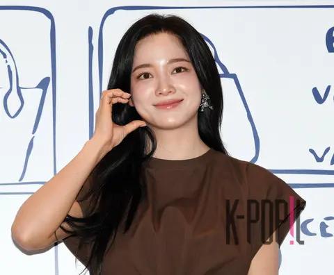 Kim Se-jeong — Launch