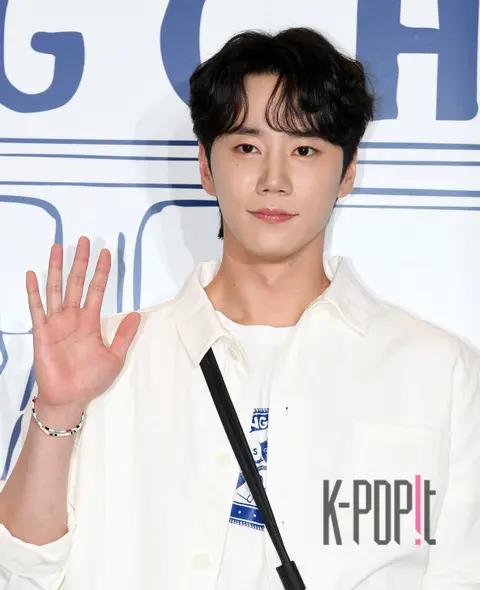 Lee Jun-young — Launch
