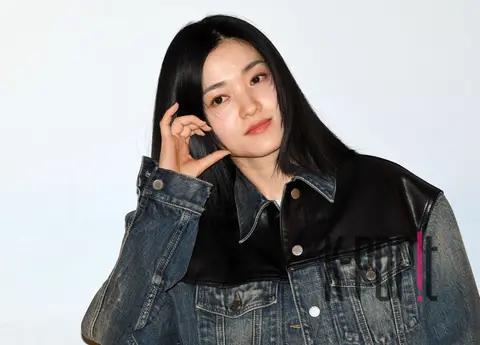 Kim Tae-ri — Launch