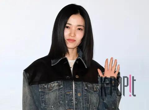 Kim Tae-ri — Launch