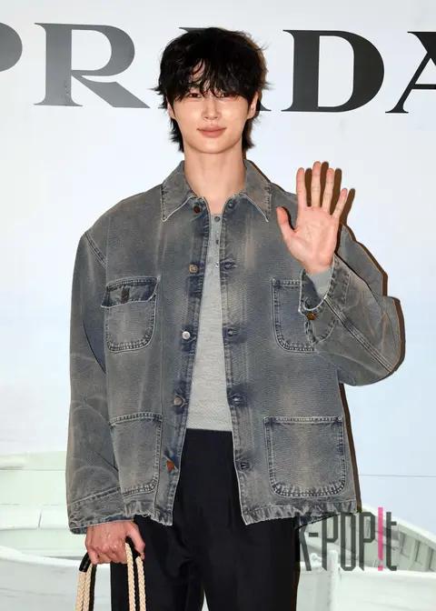 Byeon Woo-seok — Launch