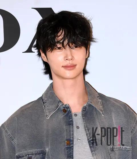 Byeon Woo-seok — Launch