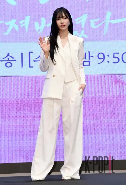 Ji Hye-won — I Took Nam-ju's First Night Production Briefing
