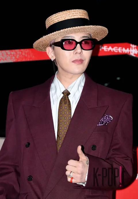 G-Dragon — Launch