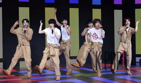 B-Boys — B-Boyz Showcase