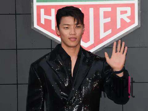 Hwang Hee-chan — Launch