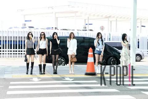 BABYMONSTER — Airport