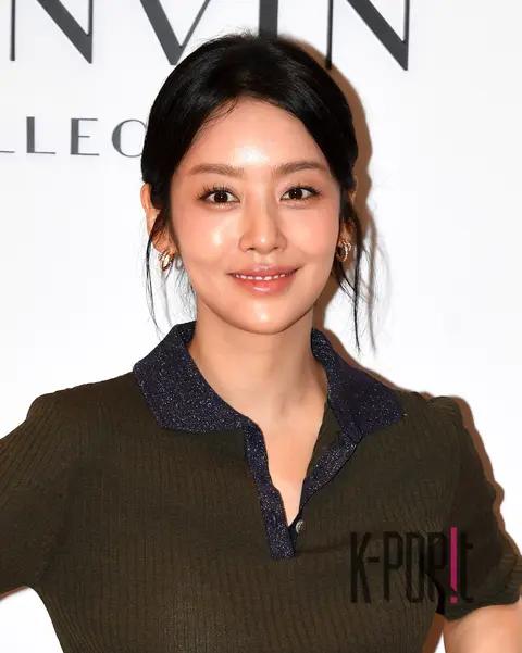 Cha Joo-young — Launch